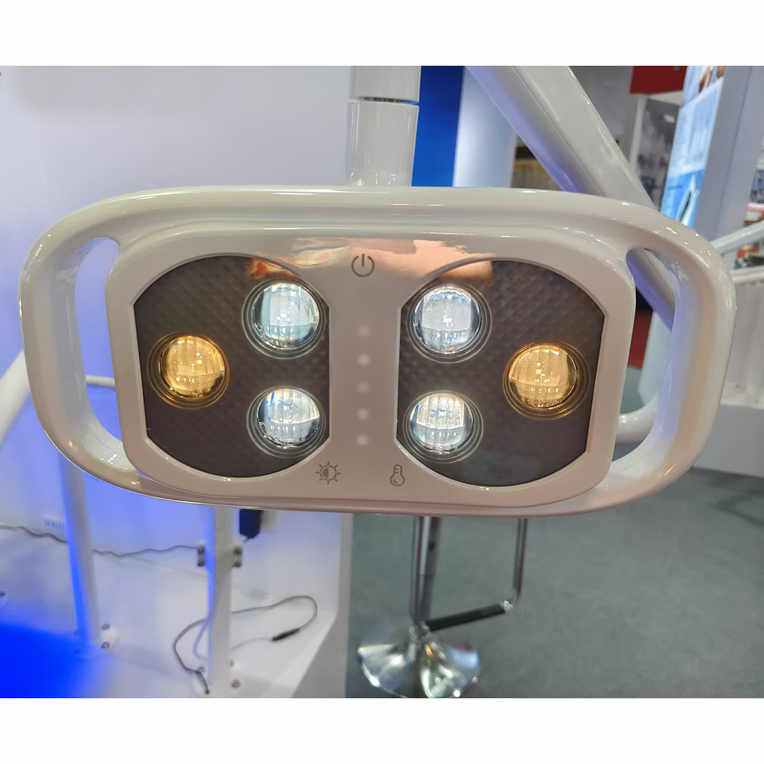 6LED Dental Oral Operation Lam - Teeth Whitening Kit With Light 评论和价格